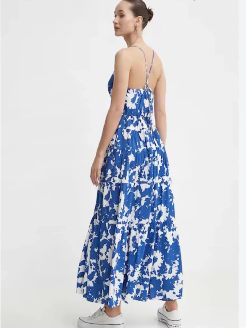 Abercrombie Blue Floral Flowy Maxi Dress Sz M Relaxed Strappy Resort Party